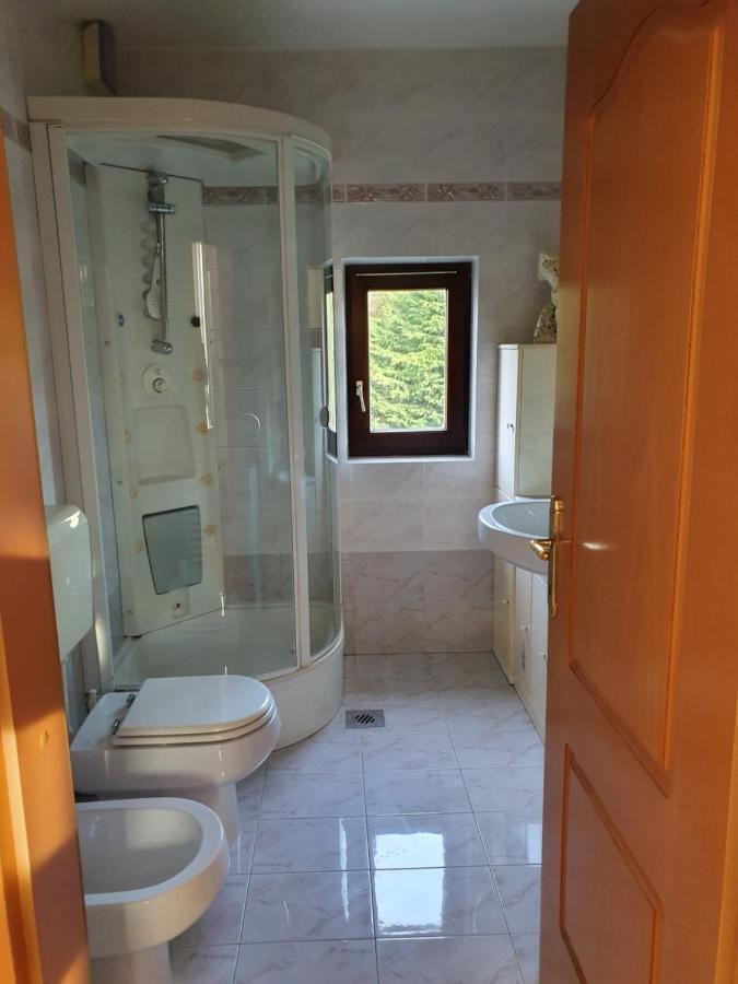 Apartma Aleksandra Ankaran Ngoại thất bức ảnh